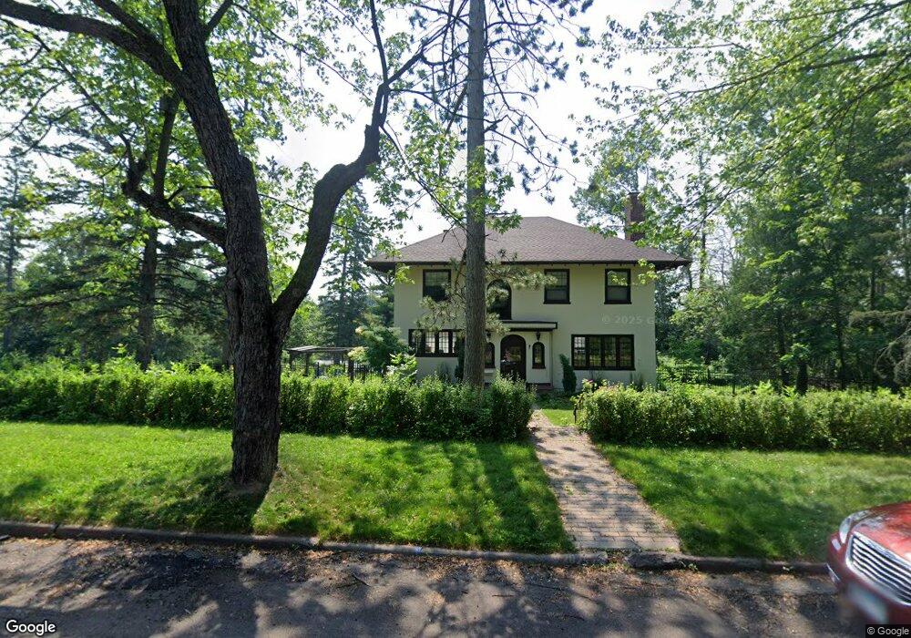 3330 E 1st St, Duluth, MN 55804 - photo 1