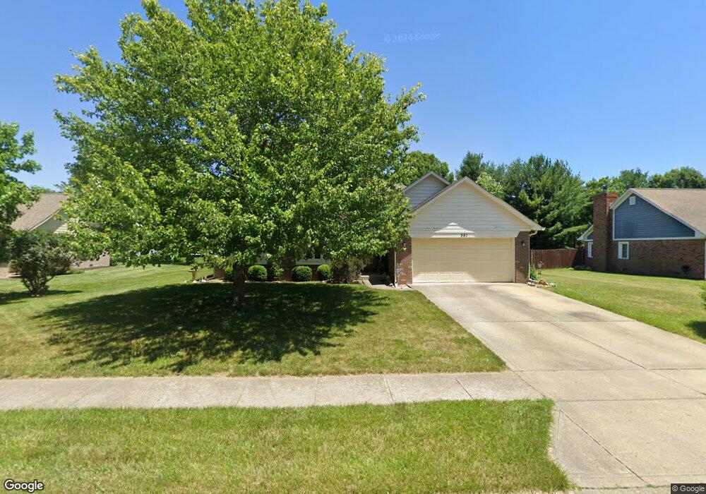 591 Summit Dr, Plainfield, IN 46168 - photo 1