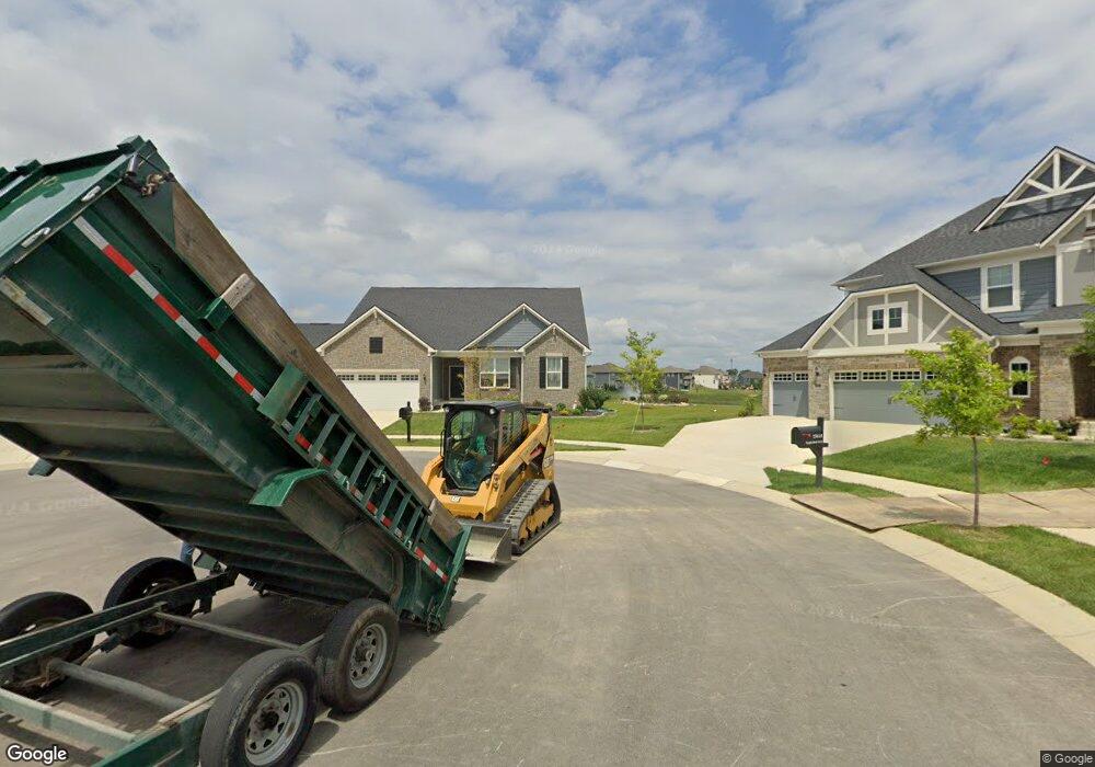 15632 Temple Wood Cir, Fishers, IN 46037 - photo 1