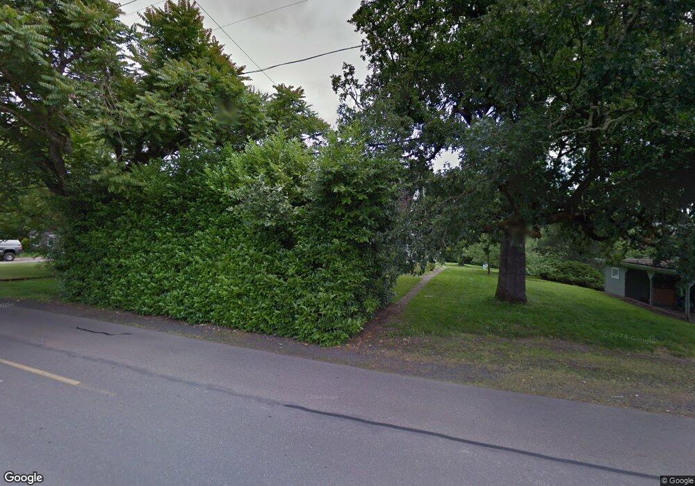 1020 N Main St, Newberg, OR 97132 - photo 1