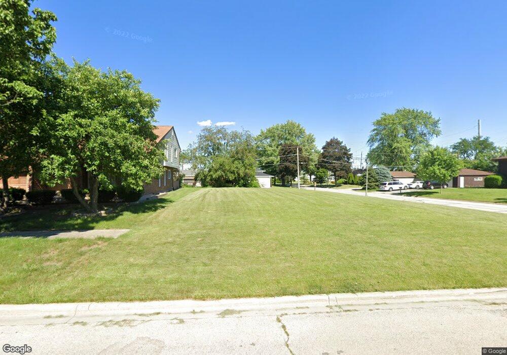 827 N Geneva Ct, Elmhurst, IL 60126 - photo 1