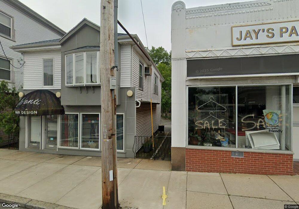 118 Burrill St unit 2, Swampscott, MA 01907 - photo 1