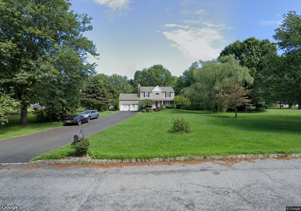 2 Stone Hedge Rd, Belvidere, NJ 07823 - photo 1
