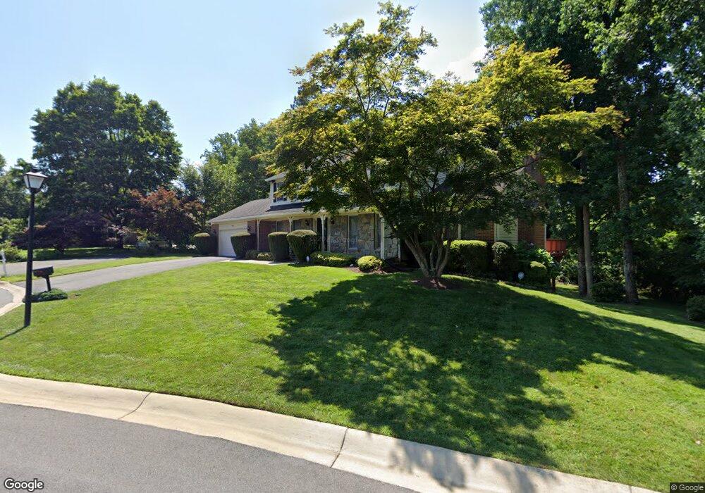 5708 Mossrock Dr, Rockville, MD 20852 - photo 1