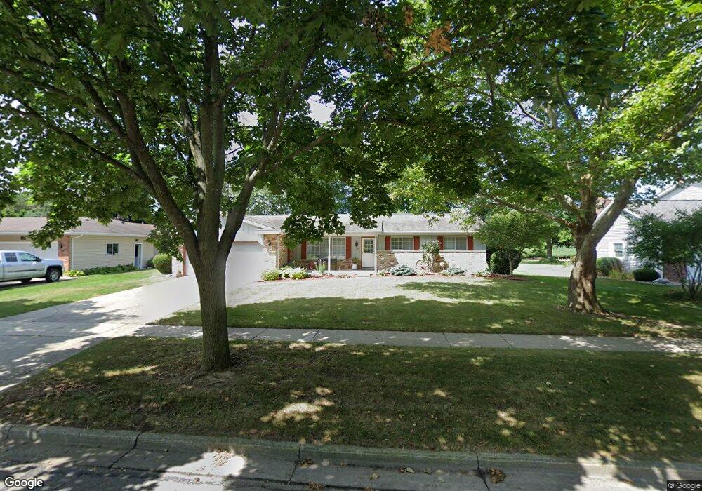 556 Franconian Dr E, Frankenmuth, MI 48734 - photo 1