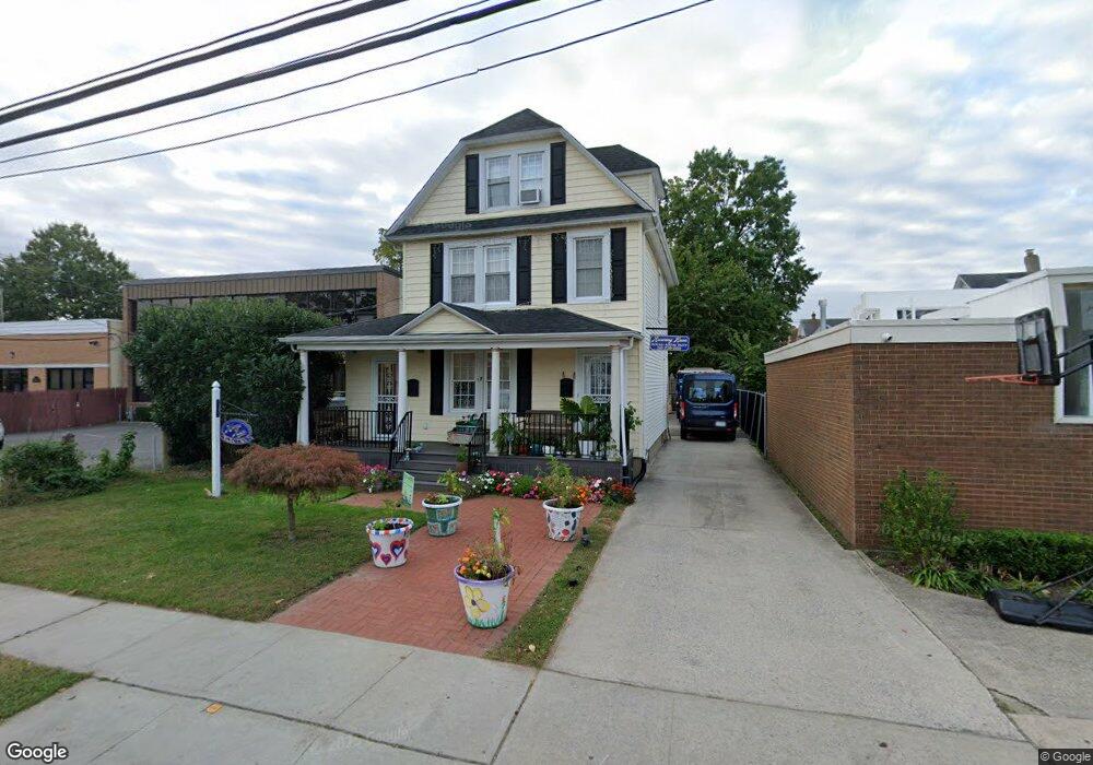 12 Maple St, Port Washington, NY 11050 - photo 1