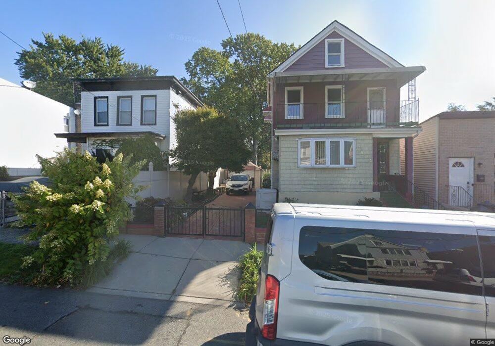 4527 164th St, Flushing, NY 11358 - photo 1