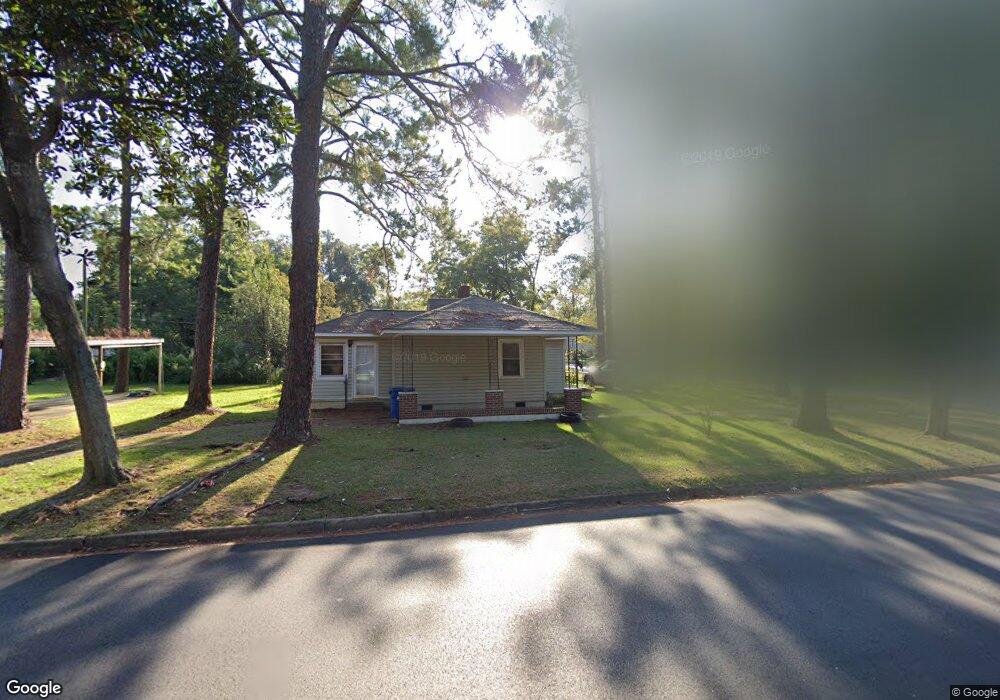1611 Edgerly Ave, Albany, GA 31707 - photo 1