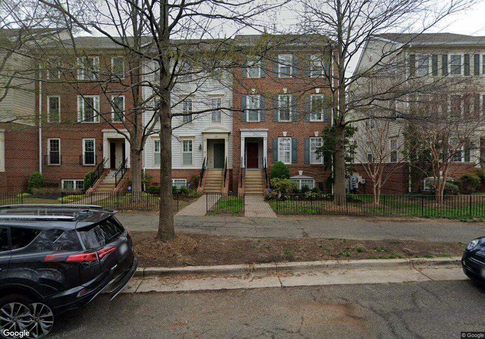 727 Massey Ln unit A, Alexandria, VA 22314 - photo 1