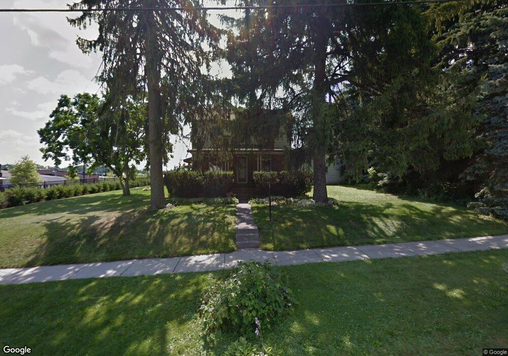 117 W Main St, Grand Ledge, MI 48837 - photo 1