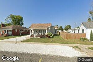 427 3rd St, Carrollton, IL 62016