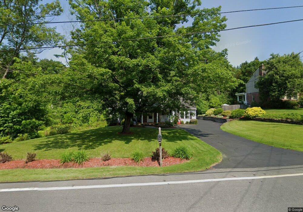 1073 Mohawk Rd, Schenectady, NY 12309 - photo 1