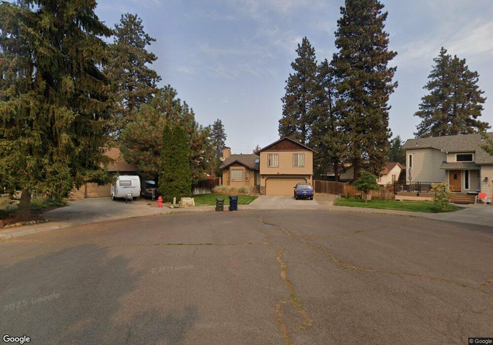 572 NE Brush Ct, Bend, OR 97701 - photo 1