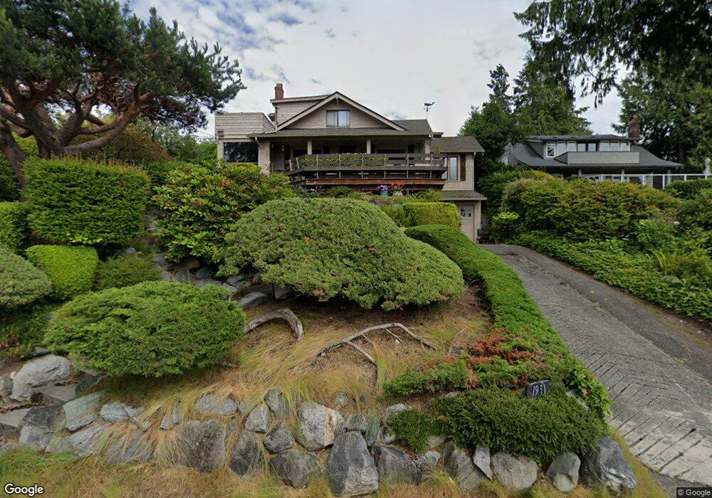 1951 Day Island Blvd W, University Place, WA 98466 - photo 1