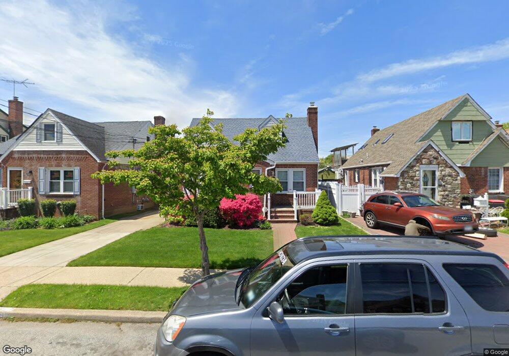 140 James St, Franklin Square, NY 11010 - photo 1