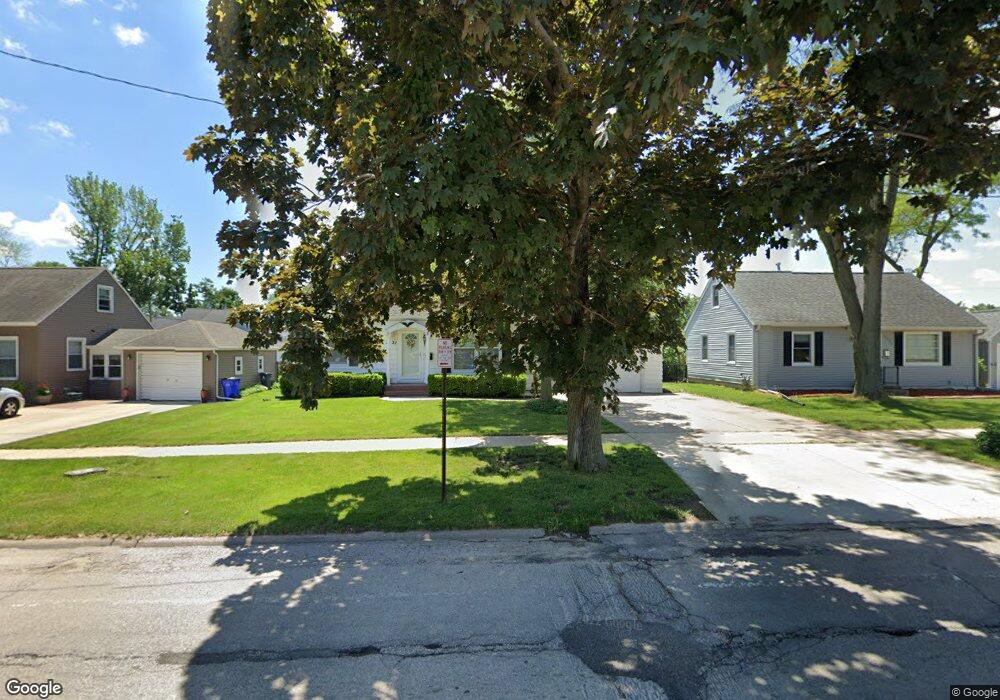 2131 1st Ave SW, Cedar Rapids, IA 52405 - photo 1
