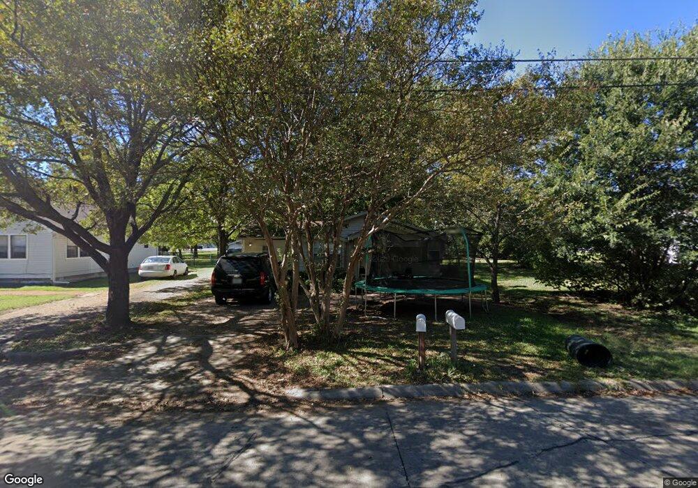 1207 S Paris St, Ennis, TX 75119 - photo 1