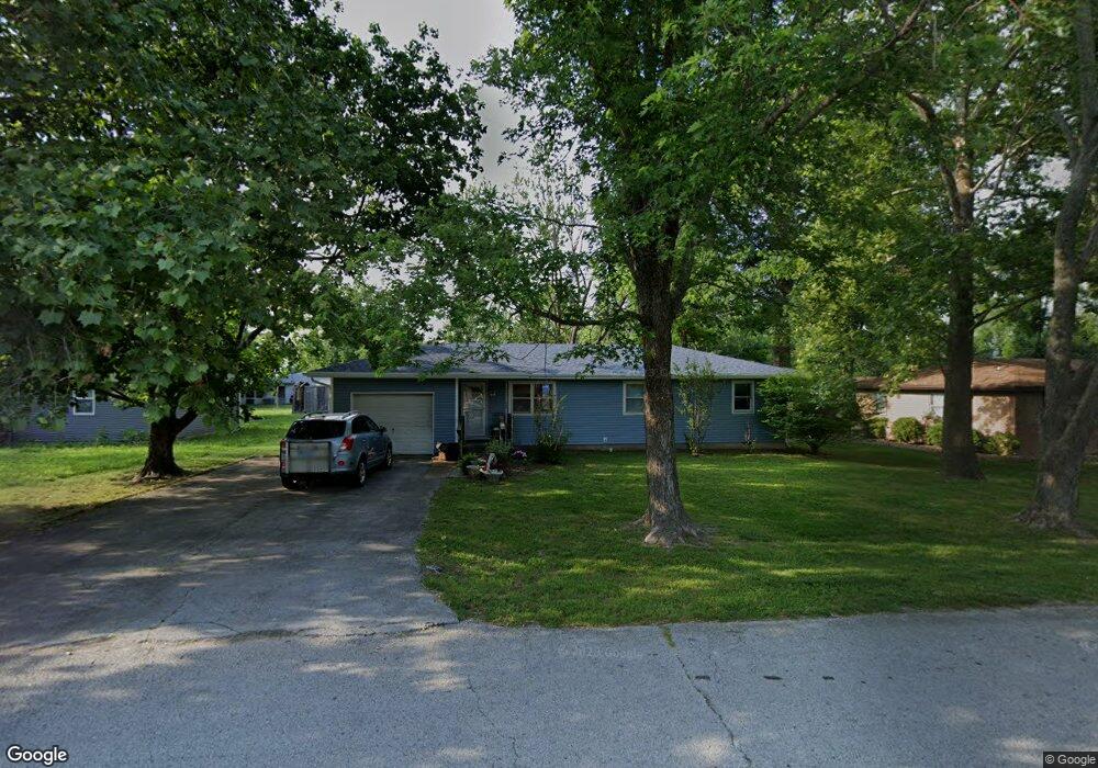 903 W Hughs St, Bolivar, MO 65613 - photo 1
