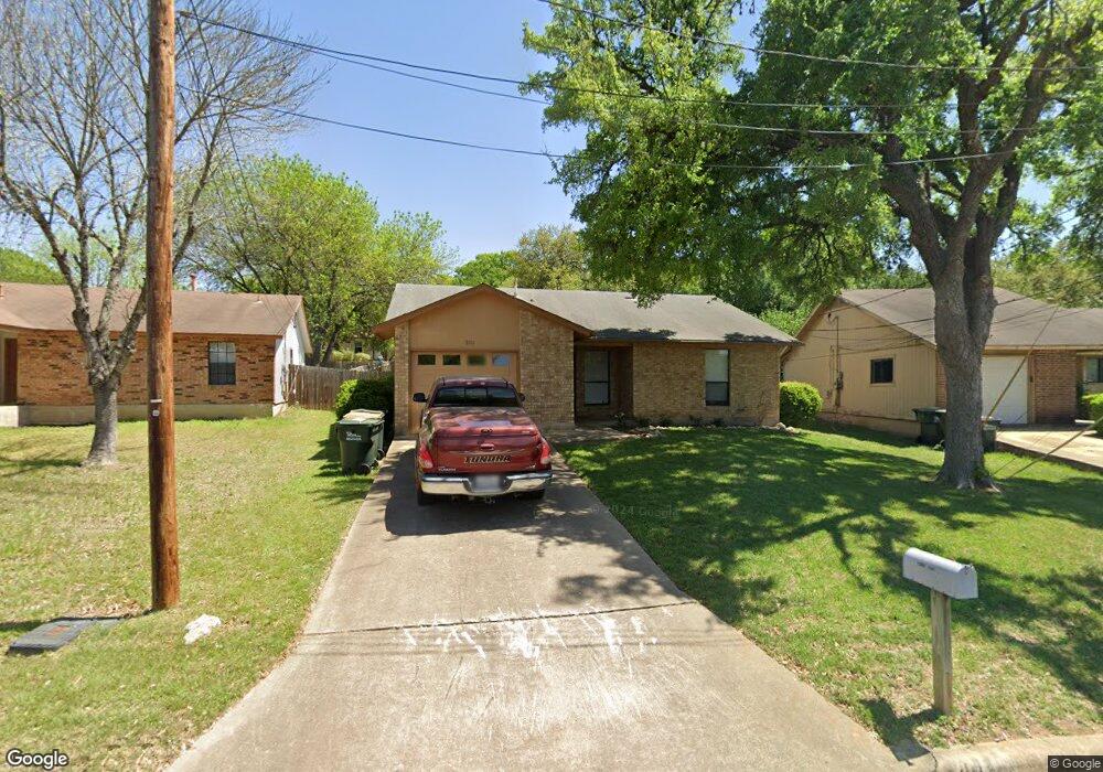 2011 Nevada St, San Marcos, TX 78666 - photo 1