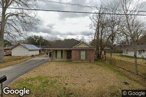 1332 S Arceneaux Ave, Gonzales, LA 70737