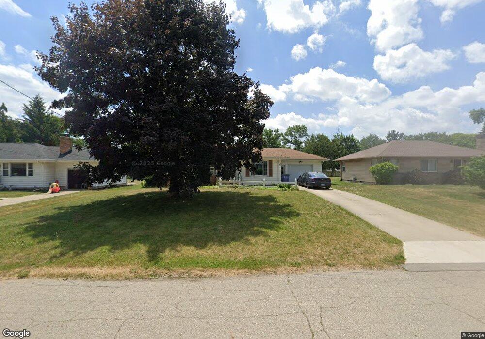 716 Wells St NE, Grand Rapids, MI 49525 - photo 1