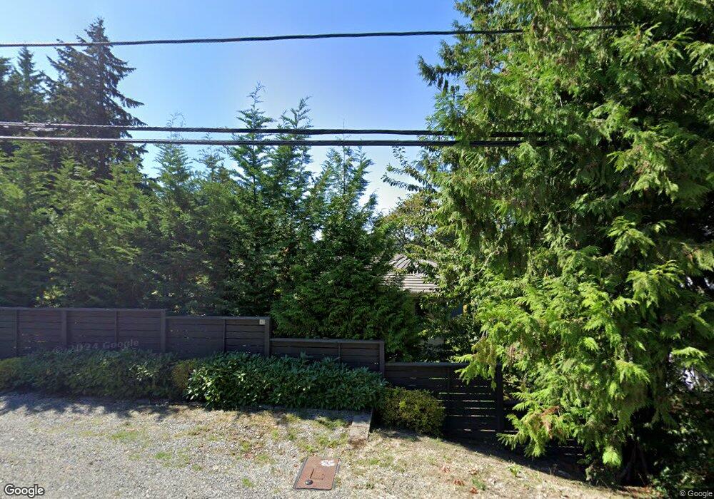 6753 W Mercer Way, Mercer Island, WA 98040 - photo 1