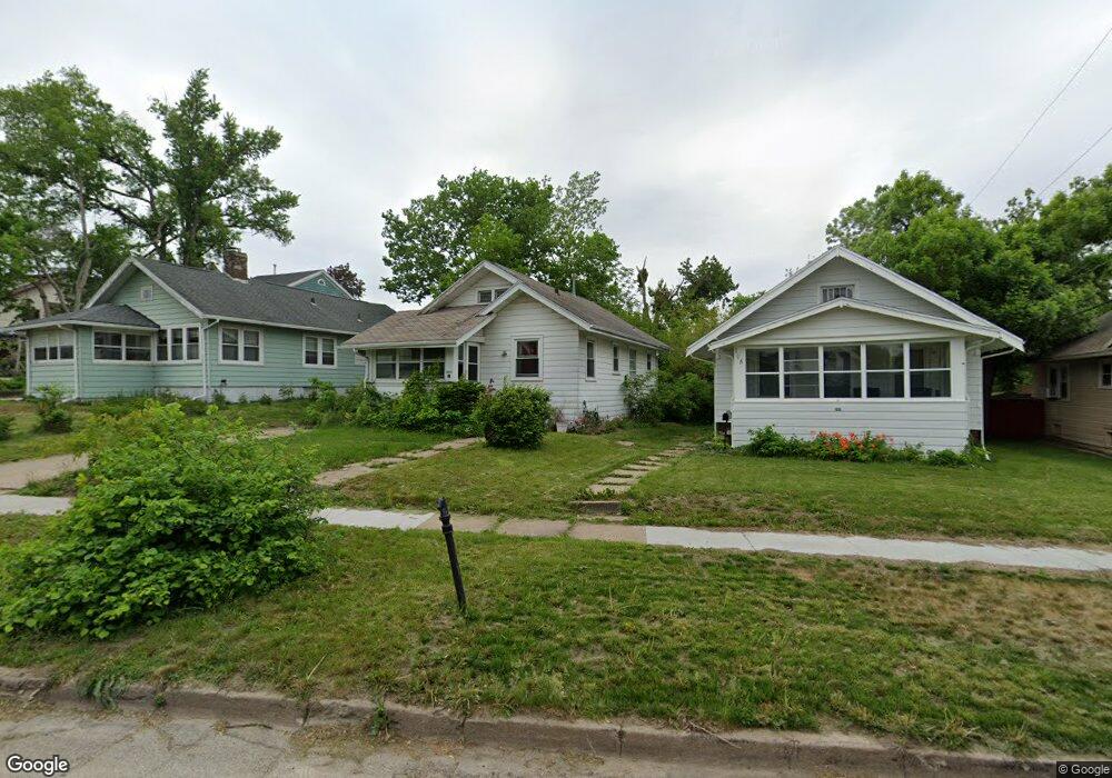 719 18th St SE, Cedar Rapids, IA 52403 - photo 1