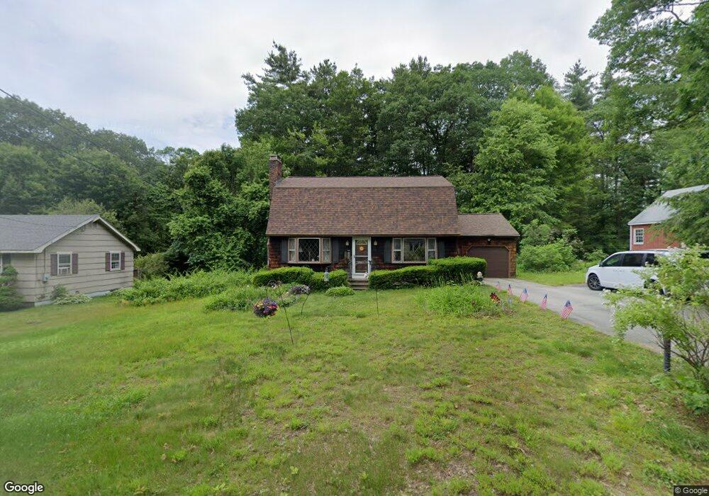 57 Davis Rd, MerriMacK, NH 03054 - photo 1