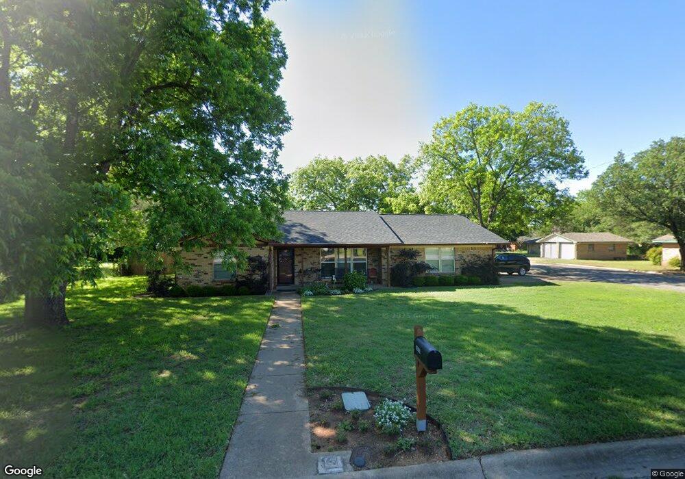 1013 Sheridan Ln, Cleburne, TX 76033 - photo 1