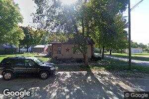 1114 2nd St, Henry, IL 61537
