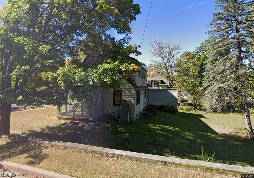 1221 5th Ave E, Menomonie, WI 54751 - photo 1