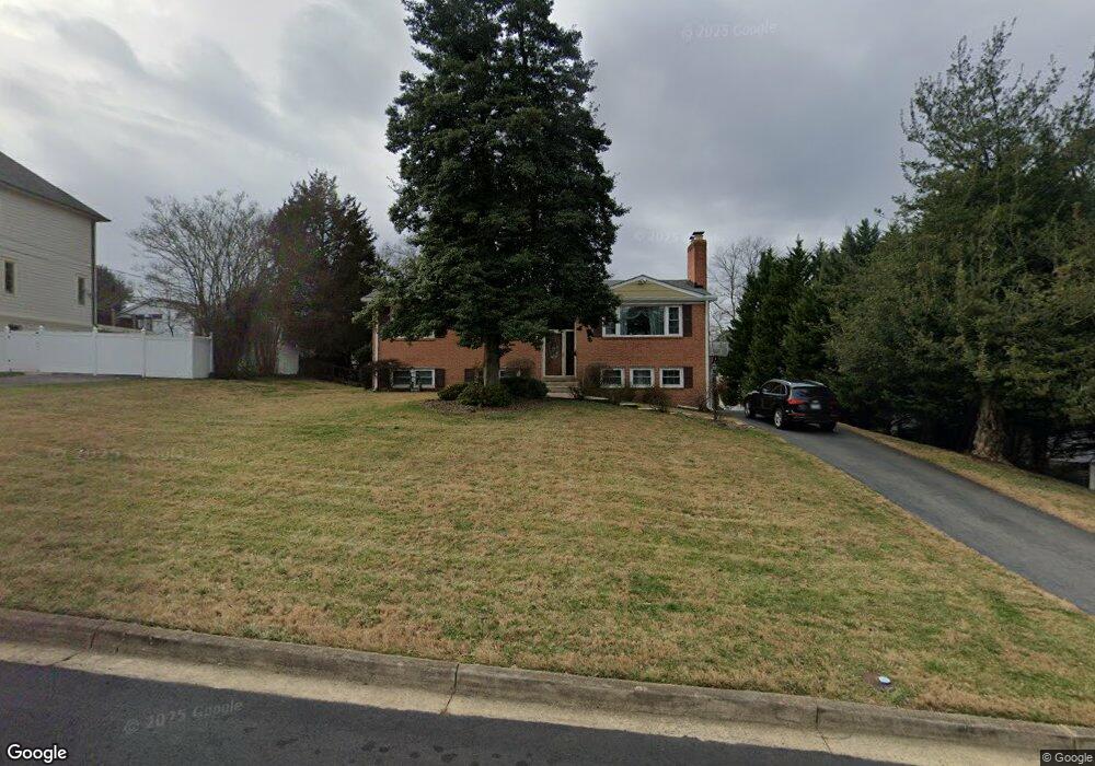 1033 Carper St, McLean, VA 22101 - photo 1