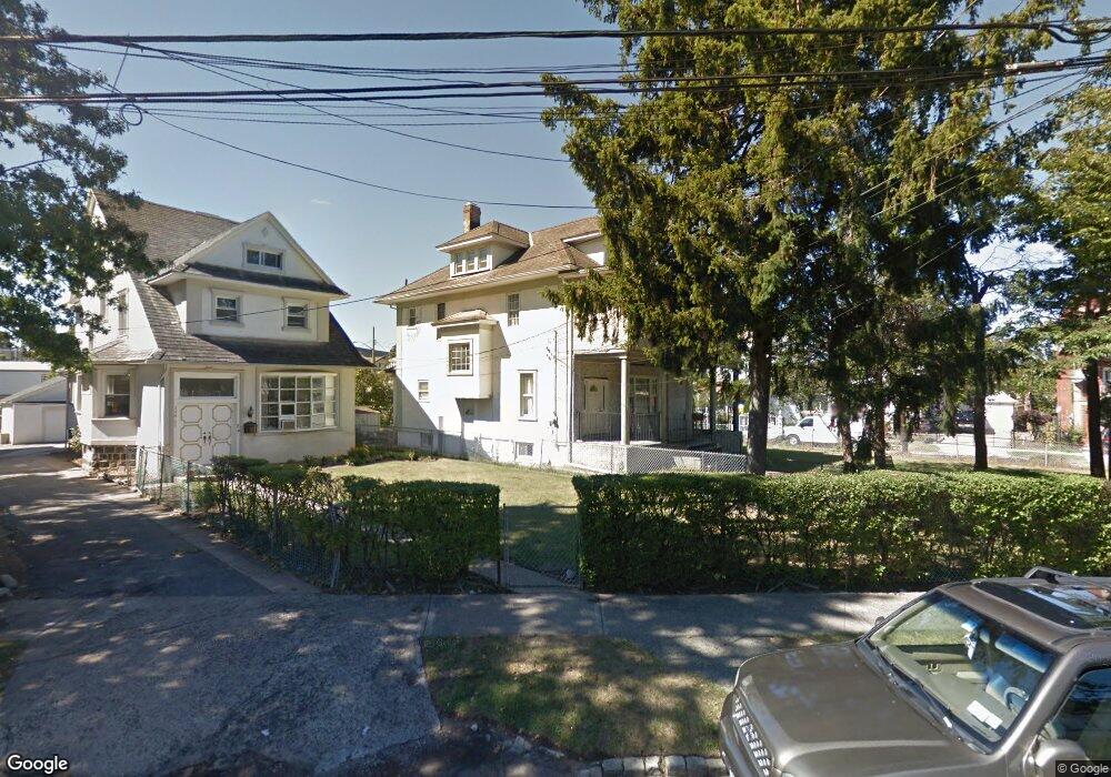 19833 Carpenter Ave, Hollis, NY 11423 - photo 1