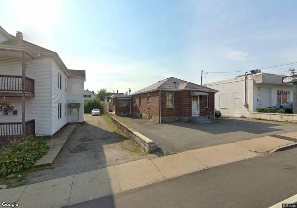 1183 Mendon Rd, Woonsocket, RI 02895 - photo 1