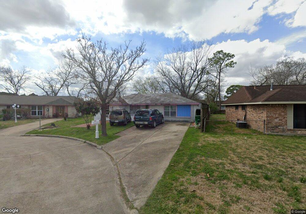 8211 Whitecastle Ln, Houston, TX 77088 - photo 1