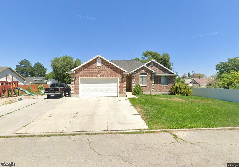 1334 Taryns Ln, West Jordan, UT 84088 - photo 1