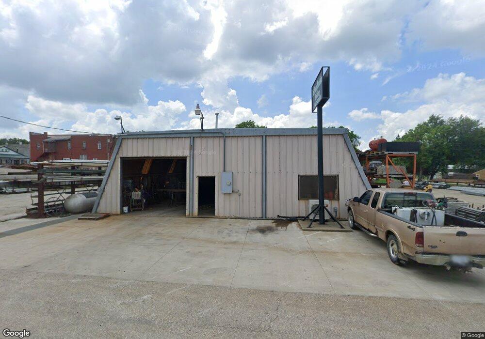 405 Central Ave, Hoyt, KS 66440 - photo 1