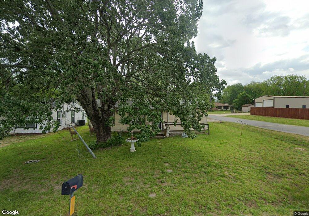 113 Herberta St, Pottsboro, TX 75076 - photo 1