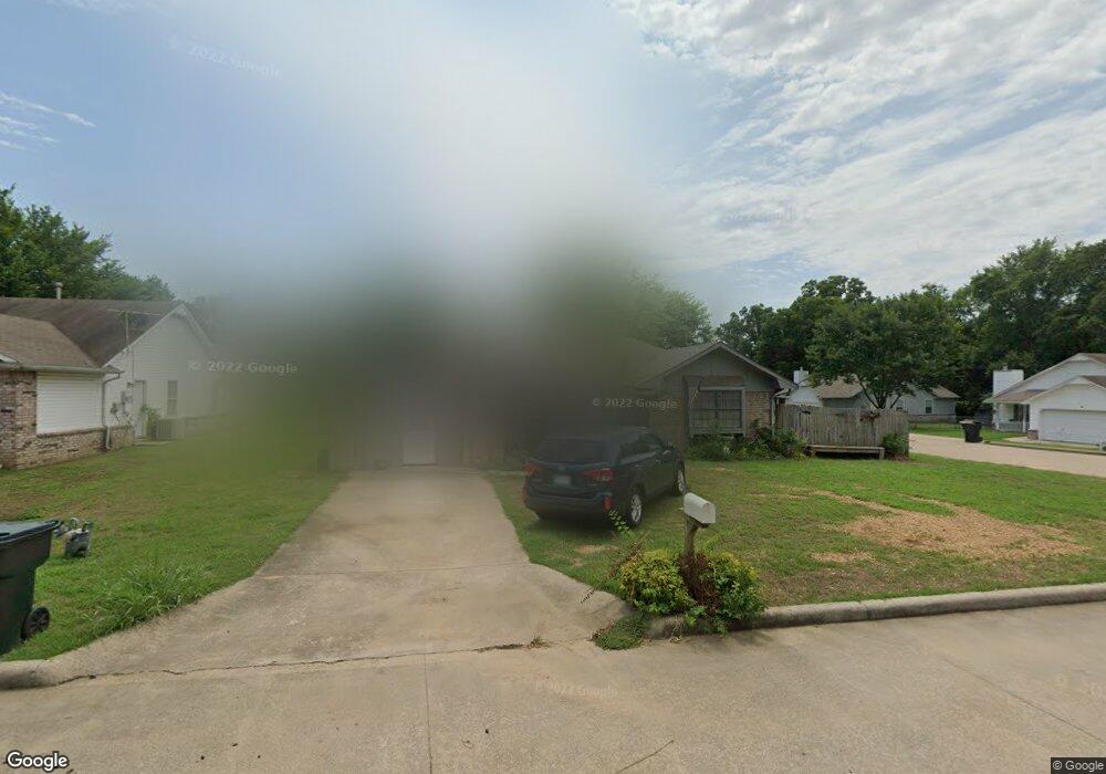 115 W 10th St S, Claremore, OK 74017 - photo 1