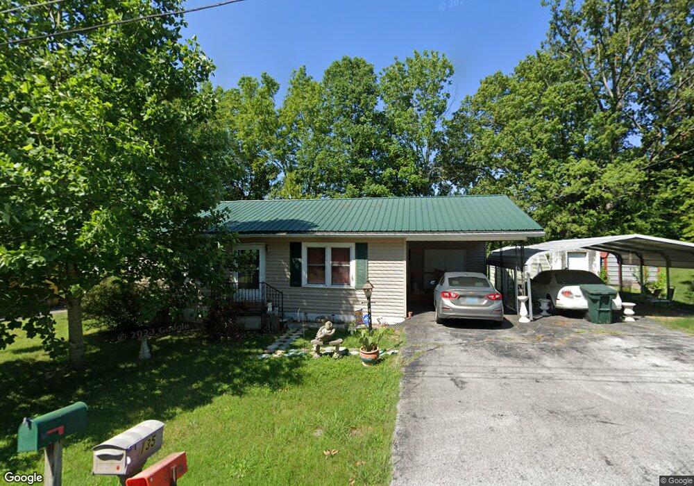 135 Gilkey Dr, Hopkinsville, KY 42240 - photo 1