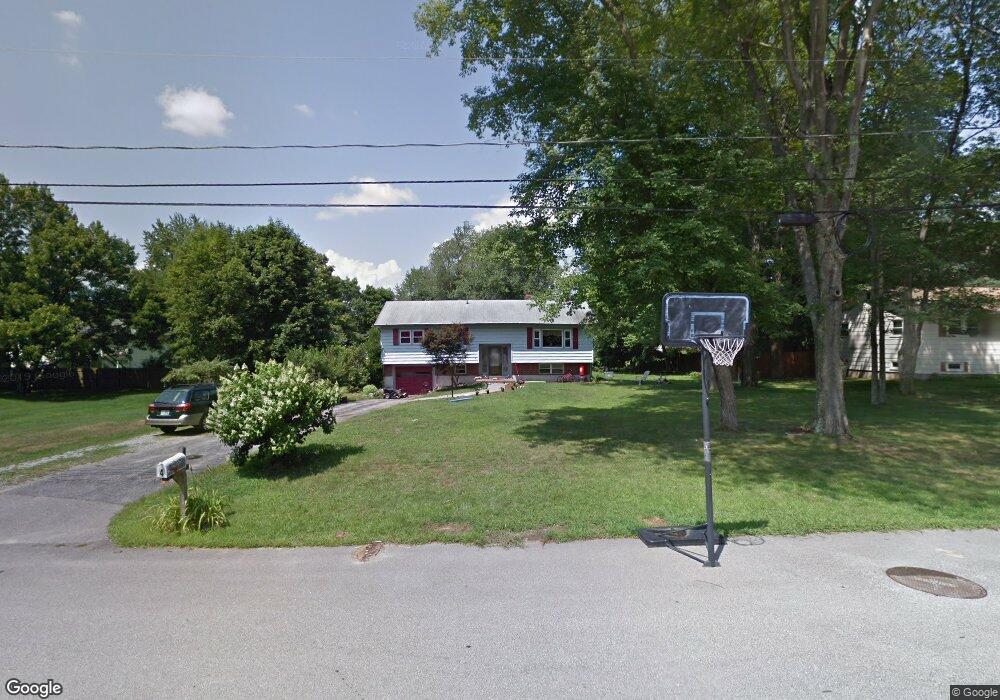 4 Wayne St, Hudson, NH 03051 - photo 1