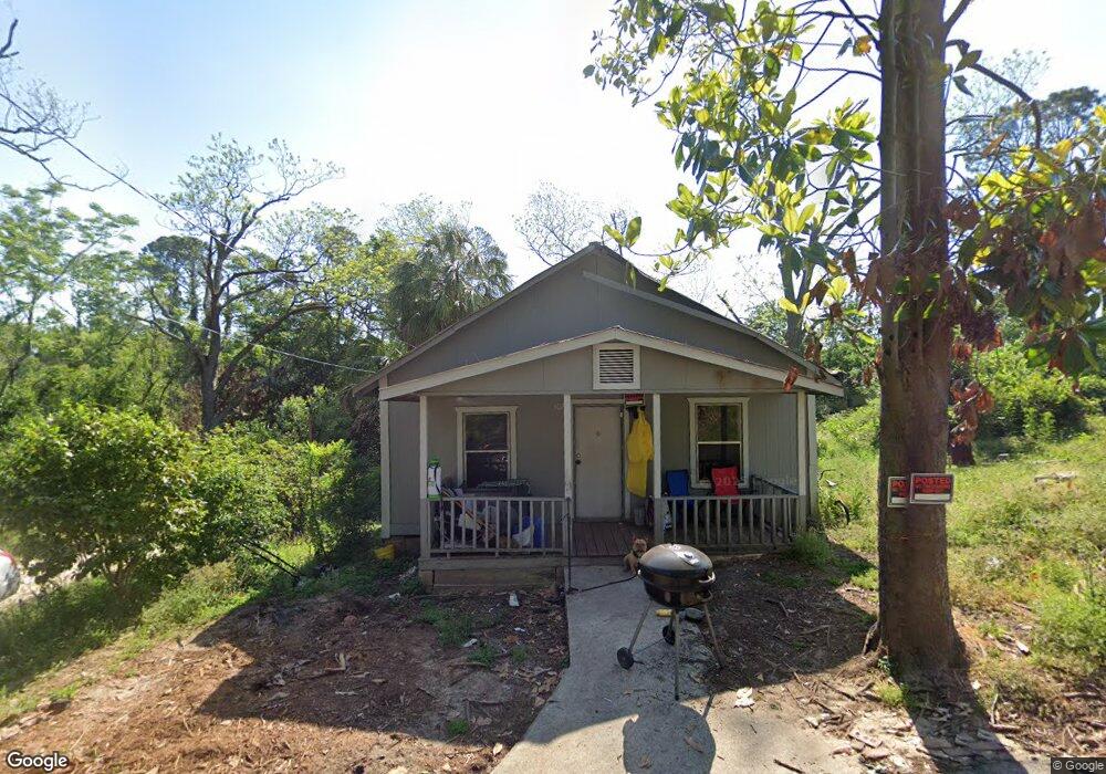 102 Dart St, Douglas, GA 31533 - photo 1
