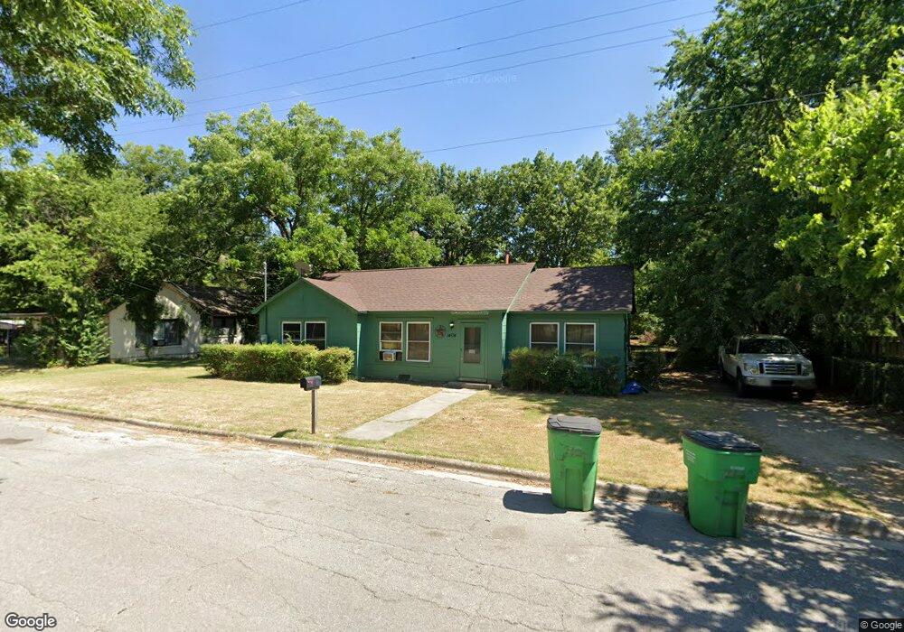 1404 E Garnett St, Gainesville, TX 76240 - photo 1