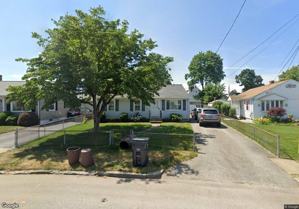 10 Elmcrest Dr, Pawtucket, RI 02861 - photo 1