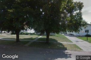 605 E Michigan Ave, George, IA 51237