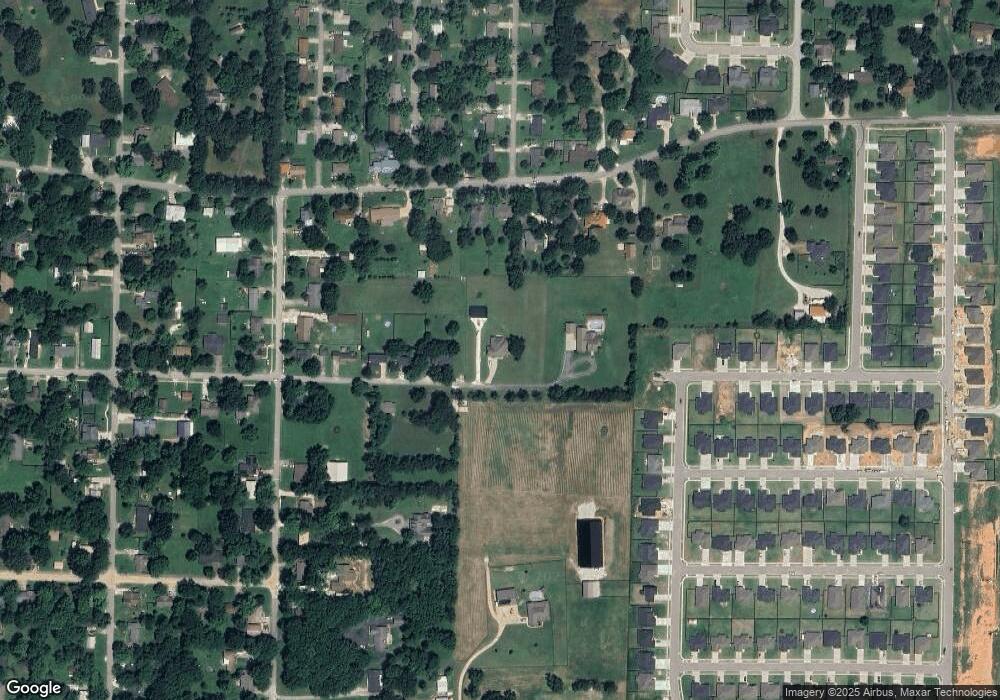 750 E Buchanan St, Prairie Grove, AR 72753 - photo 1