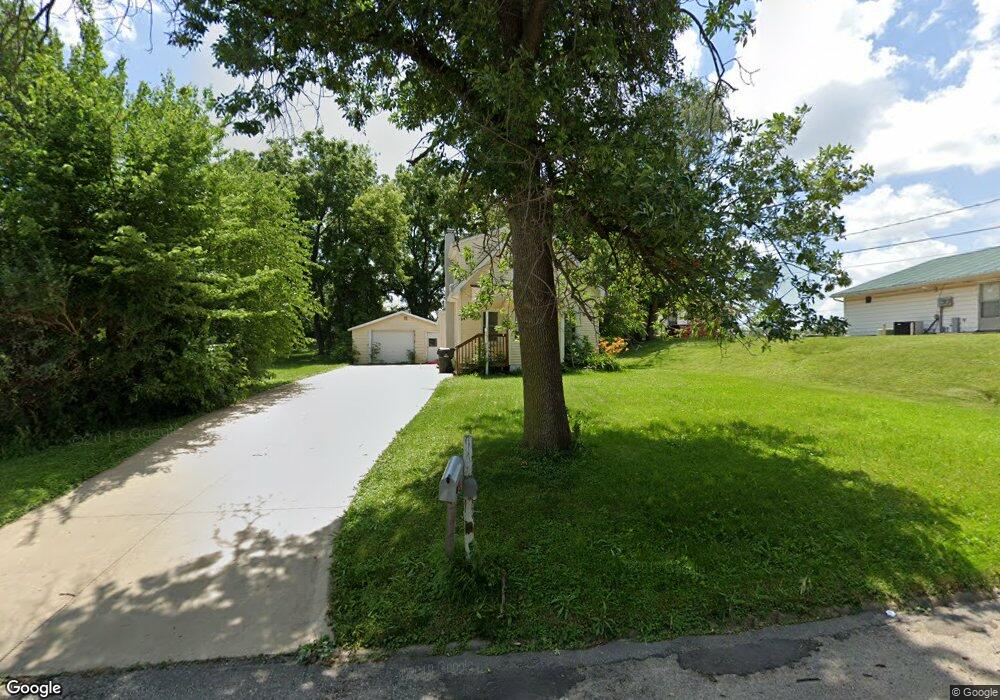 515 27th Ave SW, Cedar Rapids, IA 52404 - photo 1