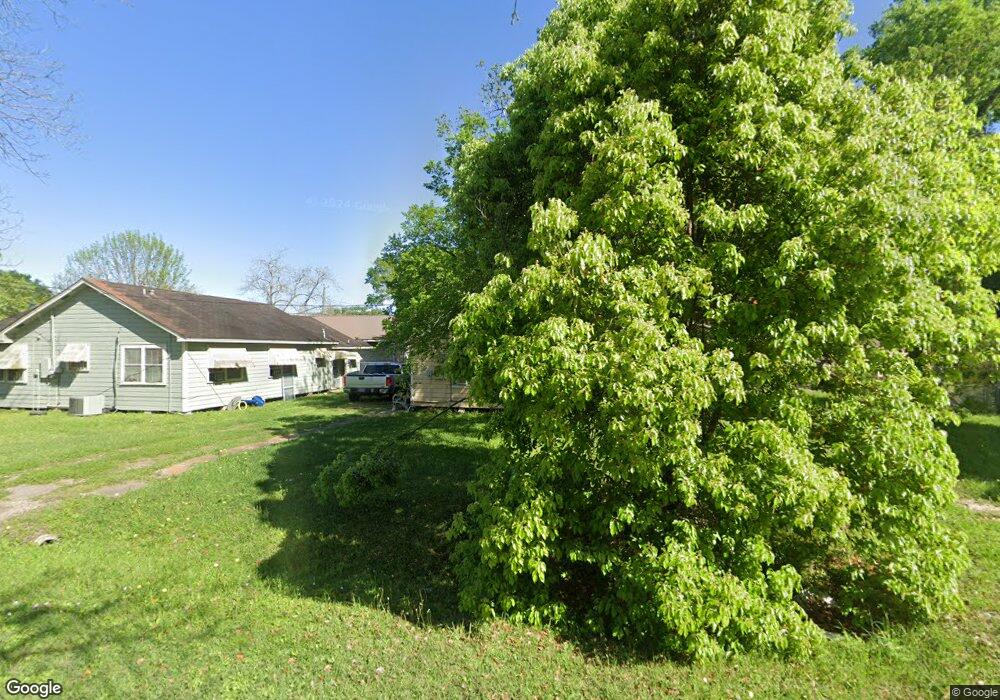 2005 Grace St, Bay City, TX 77414 - photo 1