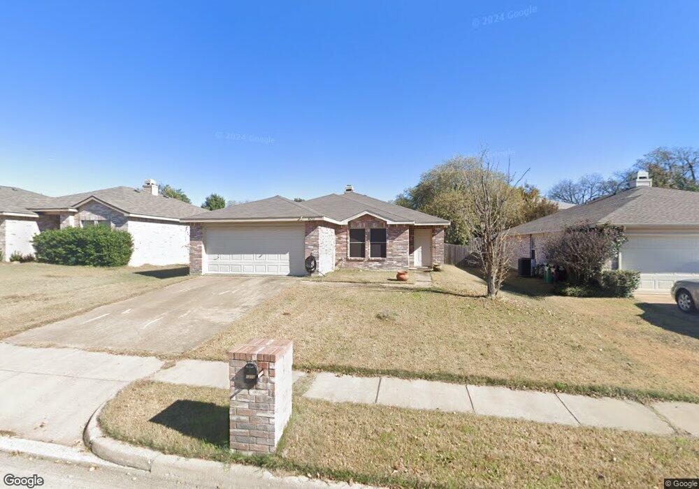 8213 Clear River Ln, Denton, TX 76210 - photo 1