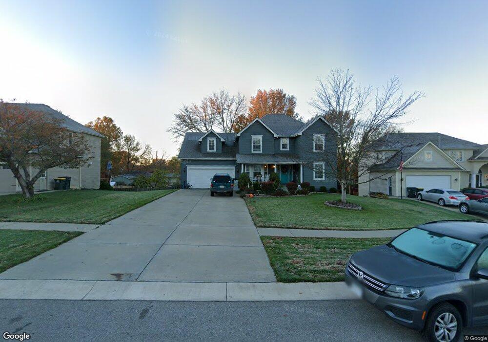 901 Hillcrest Ln, Lansing, KS 66043 - photo 1